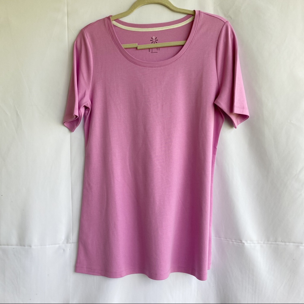 Isaac Mizrahi Pink Short Sleeve Tee. Size Small